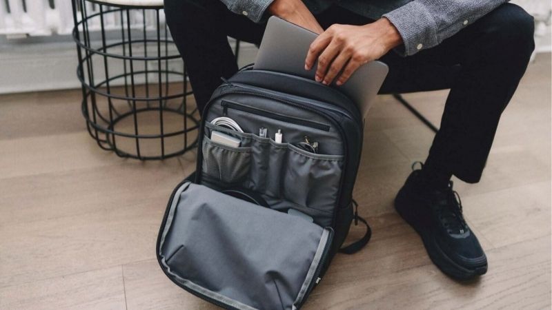How to Choose the Backpack Best for Traveling Securely