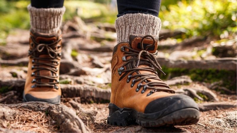 How to Choose the Best Hiking Boots for Ladies