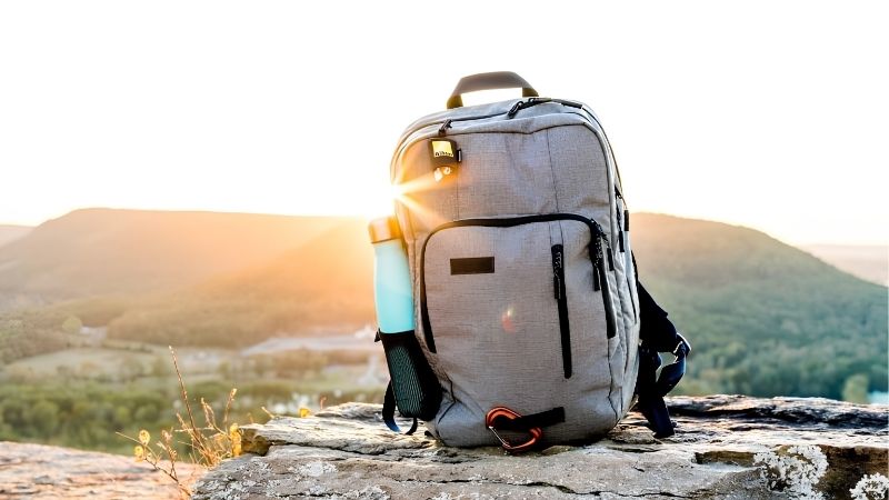 How to Choose the Best Ladies Backpack for Travelling