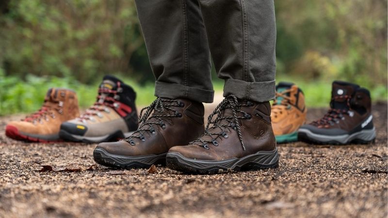 How to Choose the Best Shoes to Wear Hiking
