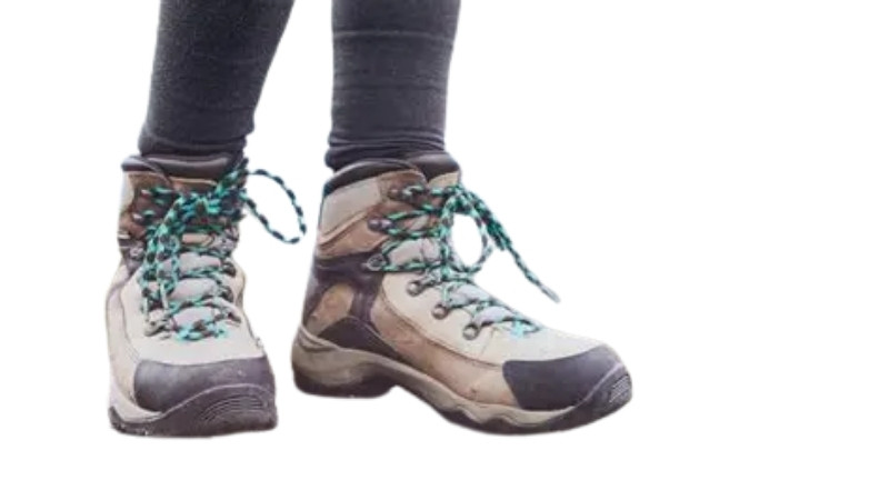 How to Choose the Best Women's Light Hiking Shoes