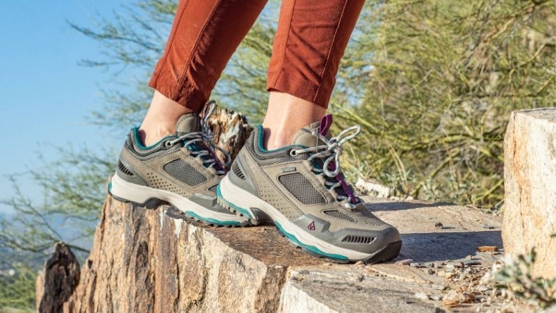 How to Choose the Right Hiking Sneakers