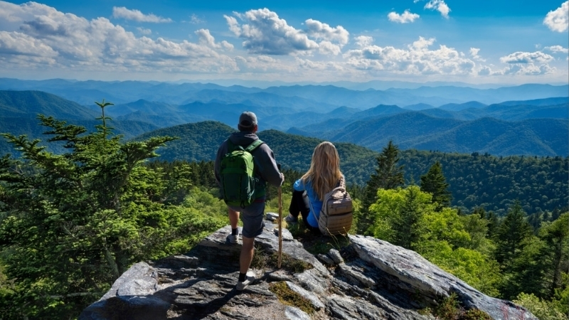 Matching a Daypack to How You Hike