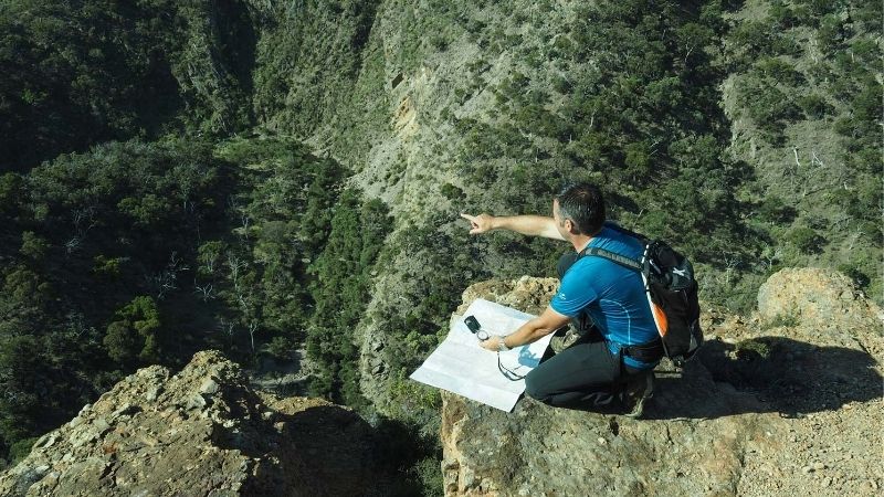 How to Choose a Handheld GPS