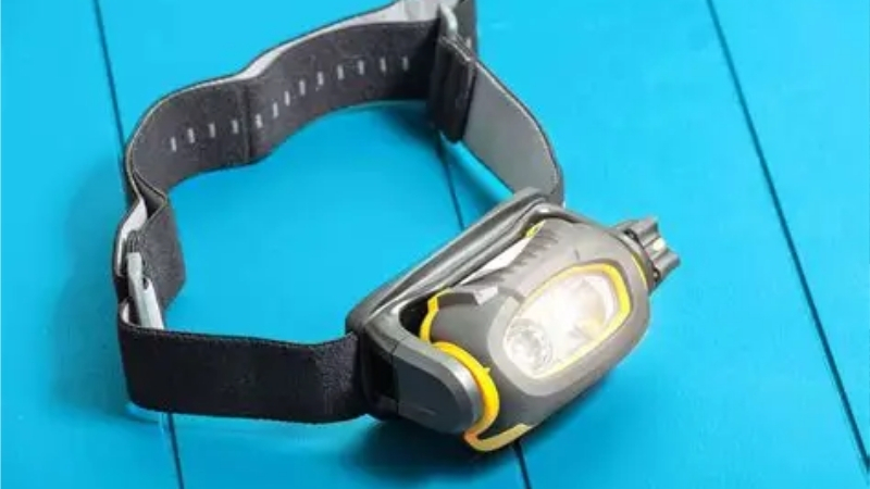 How to Choose a Mechanic's Headlamp