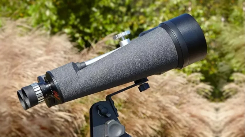How to Choose Long-Range Binoculars