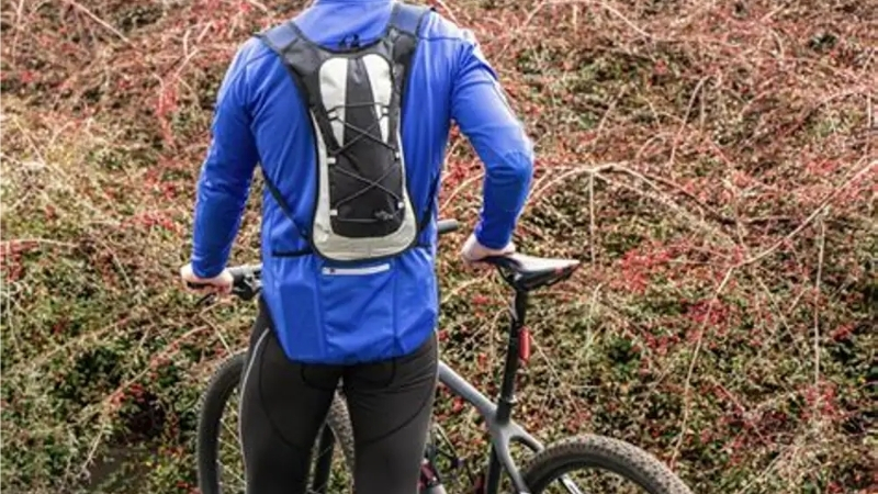 How to Choose the Best Hydration Pack for MTB