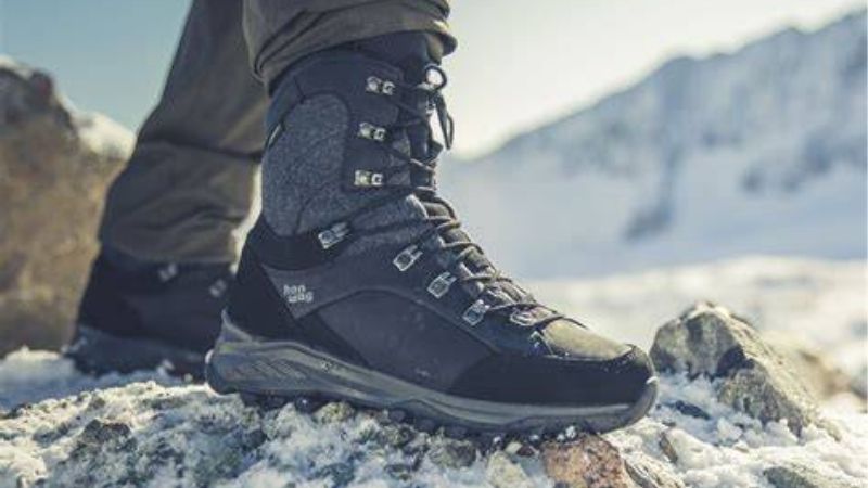 How to Choose the Right Best Boots for Snow Hiking