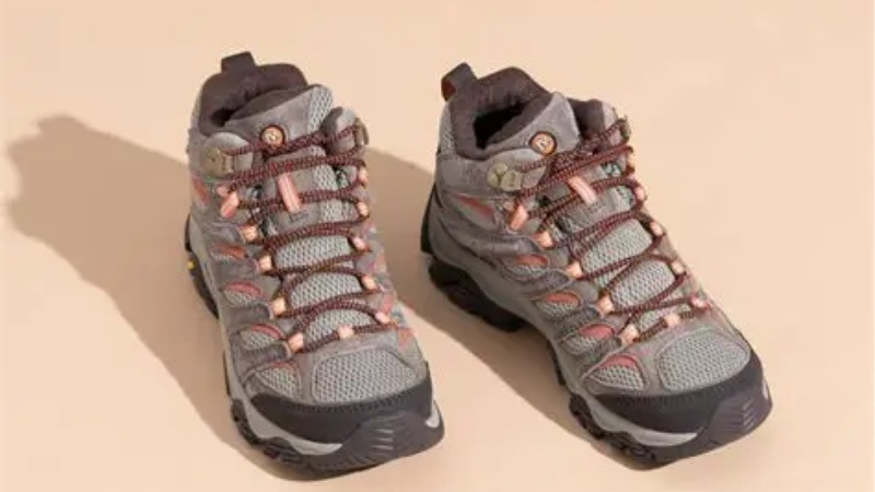 How to Choose the Right Best Summer Hiking Boots