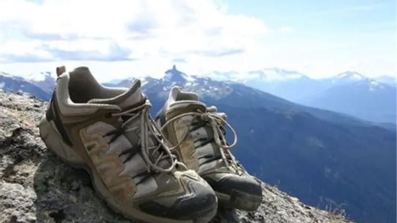 How to Choose Using a Hiking Shoe Comparison Chart