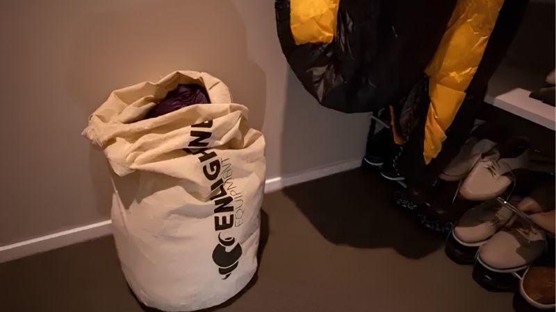 How to Use This Sleeping Bag Storage Guide