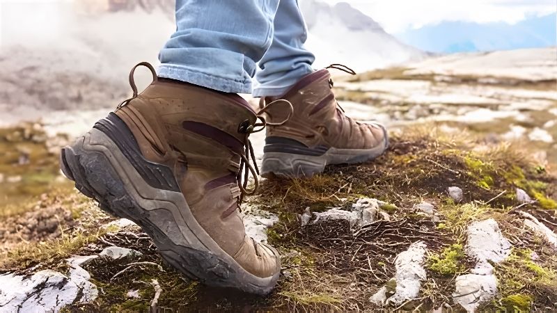 How to Waterproof Hiking Boots Step by Step